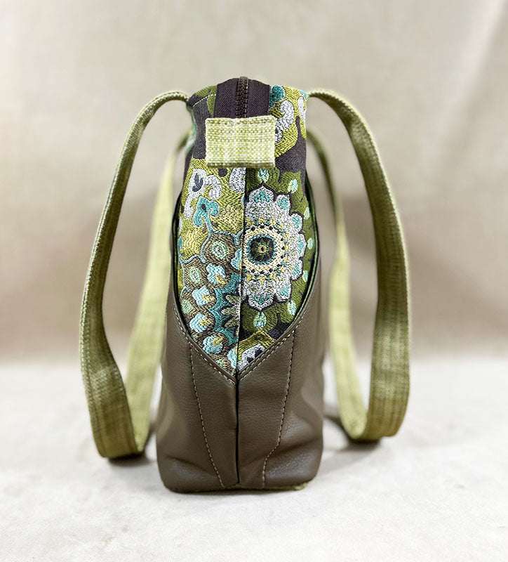 Peak Shoulder Satchel Majorica Parrot