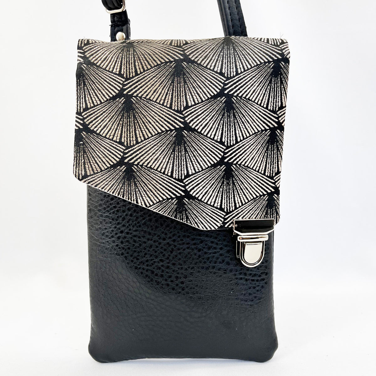 Pocket Brocade 'Silver Bamboo'